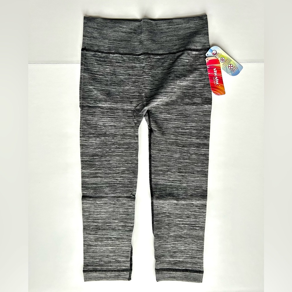 🍂NWT Women’s Cropped Grey Leggings. Size: Small/Medium - Picture 2 of 11